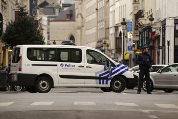 وجهت النيابة الفدرالية البلجيكية تهمة "المشاركة في انشطة مجموعة ارهابية" الى ثلاثة مشتبه بهم