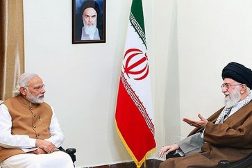 الإمام السيد علي الخامنئي ورئيس الوزراء الهندي نارندرا مودي