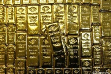 الذهب يتراجع مع تماسك الدولار عقب بيانات الوظائف الأمريكية