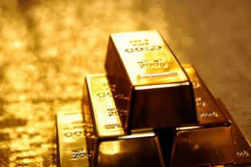الذهب يتراجع 1.5% قبيل استفتاء بريطانيا