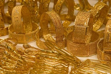 أسعار الذهب ترتفع إلى أعلى مستوى في شهر بدعمٍ من خسائر الأسهم