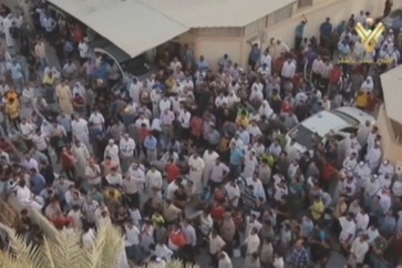 تظاهرات بحرينية ضد سحب جنسية آية الله قاسم