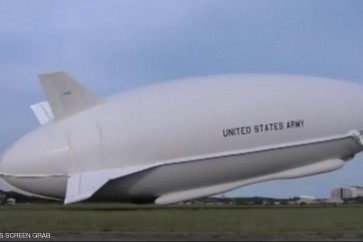 أكبر طائرة في العالم تجري رحلتها الاولى