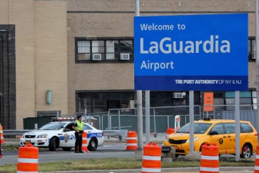 اخلاء صالة الركاب بمطار لاغوارديا في نيويورك بسبب سيارة مجهولة