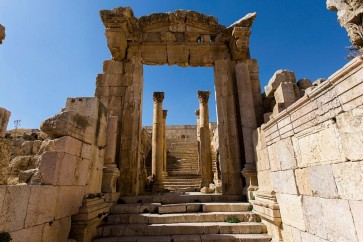 تراجع الدخل السياحي في الأردن