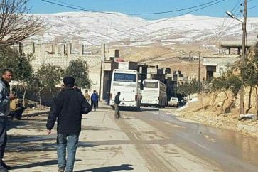 وصول أول دفعة من الباصات لنقل مسلحي وادي بردى إلى ادلب
