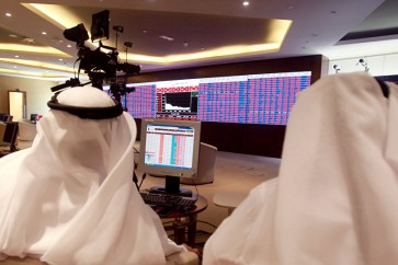 بعد مقاطعة السعودية والإمارات لها...إلى متى تستطيع قطر الدفاع عن عملتها