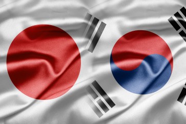 علم كوريا الجنوبية واليابان