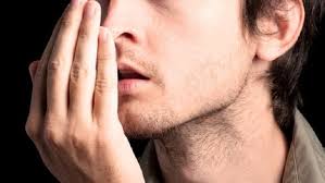 إحداها رائحة الفم الكريهة.. 6 علامات تُظهر امتلاء أجسامكم بالبكتيريا الضارة!