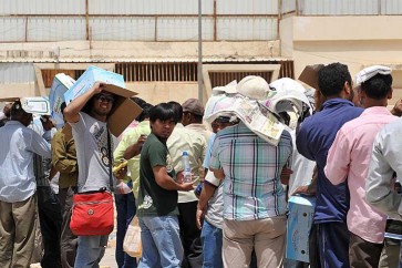 «تكويت الوظائف» يقلق العمالة الوافدة في الكويت