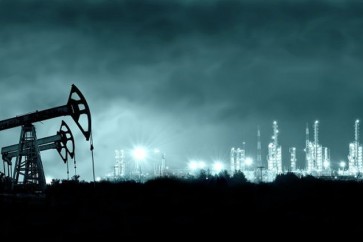 النفط مستقر مع تراجع عدد الحفارات الأمريكية وتوقعات بكبح السعودية إنتاجها