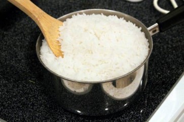 لا تحتفظ بالأرز لتناوله في اليوم التالي.. اكتشف خطره على صحتك
