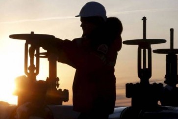وزير النفط الروسي: شركاتنا ستشارك بإعادة تأهيل حقول النفط في سوريا