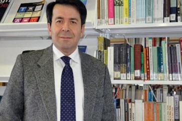 البروفيسور التركي حسن آونال