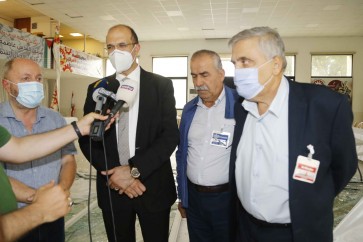 وزير الصحة تسلم من العمالي هبة طبية تونسية