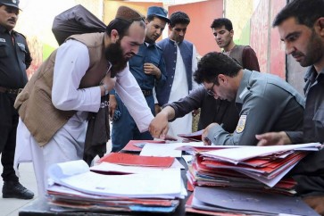 السلطات الأفغانية باشرت إطلاق سراح سجناء طالبان الـ 400