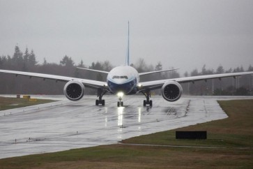 هبوط اضطراري لطائرة بوينغ 777 في موسكو بسبب مشكلة في المحرك
