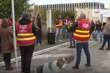 اضراب عمال شركة توتال الفرنسية
