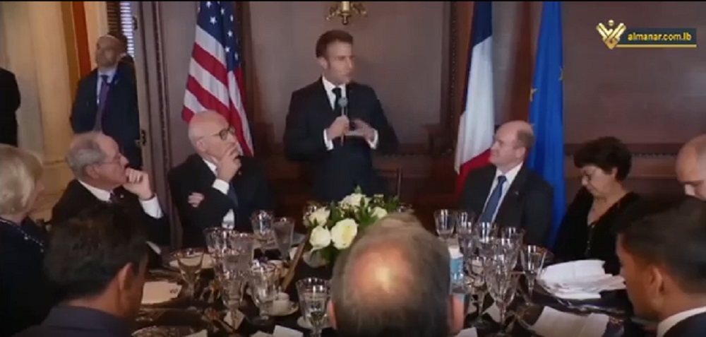 الرئيسُ الفرنسيُ ايمانويل ماكرون ينتقدُ سياساتِ واشنطن الحمائية واصفاً اياها بأنها مجحفةٌ بالاقتصادِ الأوروبي