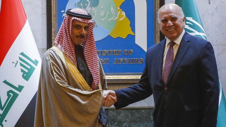 وزيرا خارجية العراق والسعودية يؤكدان أهمية الاستقرار بالمنطقة