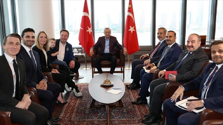 دعا أردوغان ماسك، إلى إنشاء المصنع السابع لسيارات "تيسلا" الكهربائية في تركيا