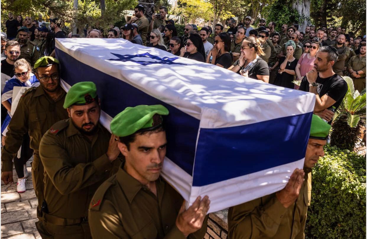 الواشنطن بوست: الجيش الإسرائيلي منهك في غزة ويحذر الحرب مع حزب الله