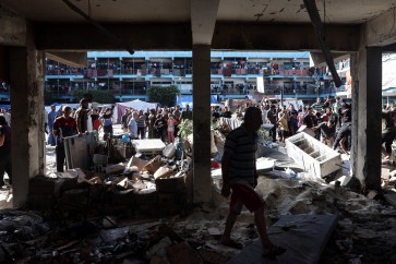 قصف على مدرسة تؤوي نازحين بمخيم النصيرات - العدوان على غزة