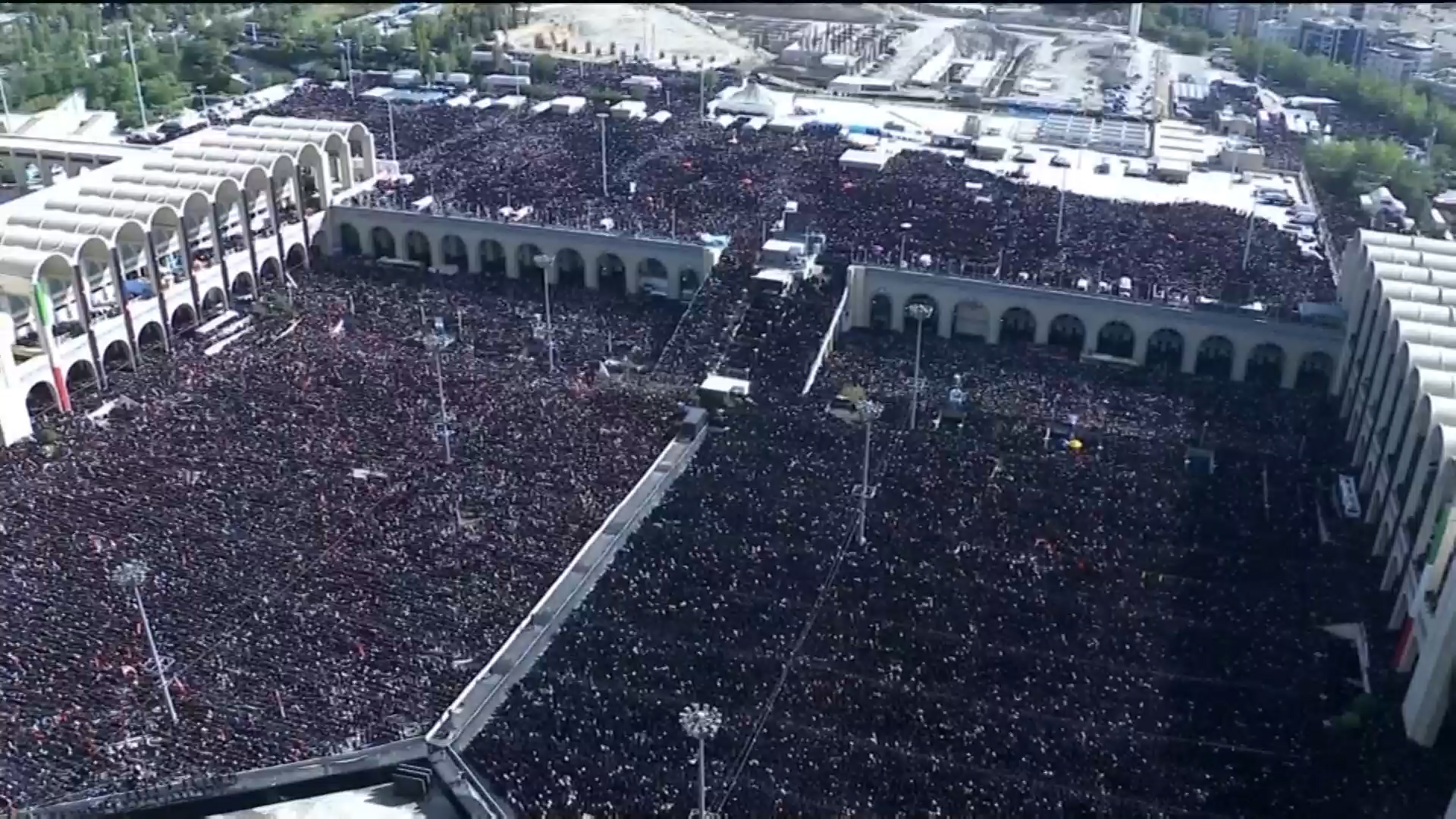 تشييع الامام الخامنئي في طهران