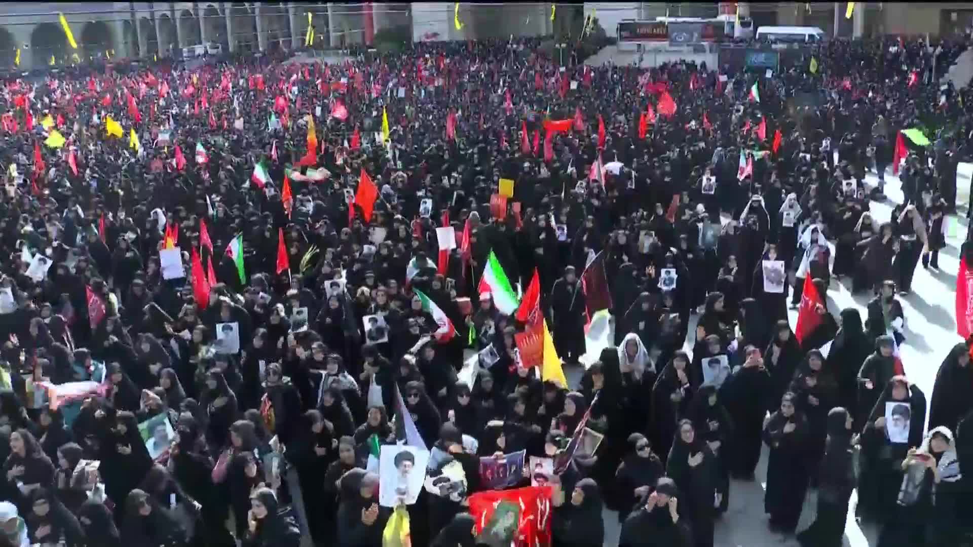 وداع الامام الخامنئي في مصلى الامام الخميني في طهران