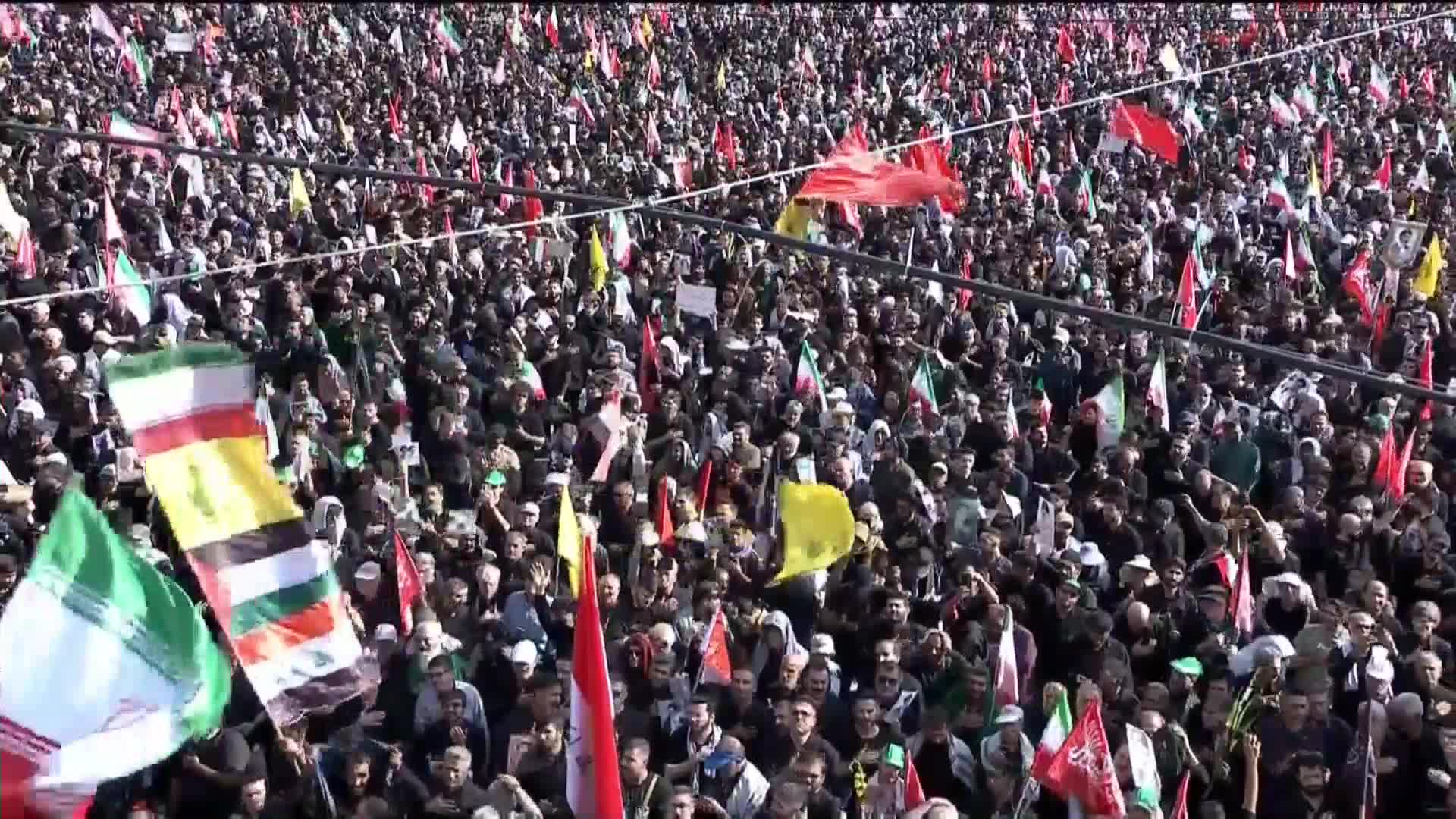 وداع الامام الخامنئي في مصلى الامام الخميني في طهران