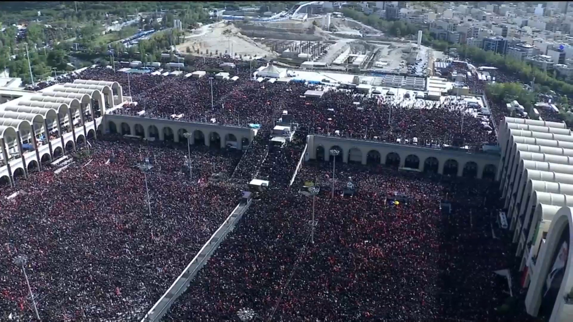 تشييع الامام الخامنئي في طهران